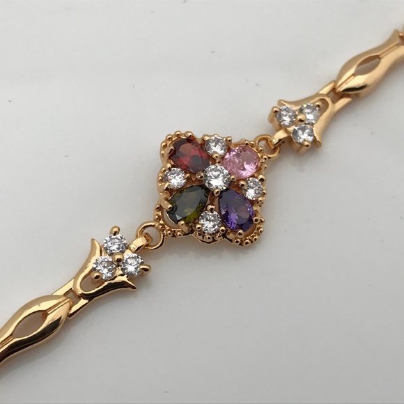 Women Bracelet Fancy Gold Tone Cuff Metal Bracelet - Picture 5 of 8